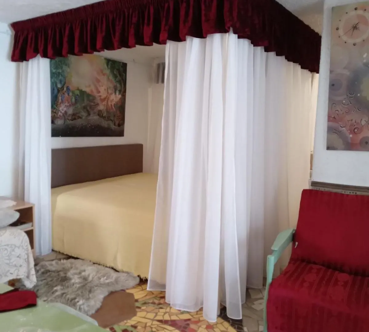 By Artist Apartment Pican