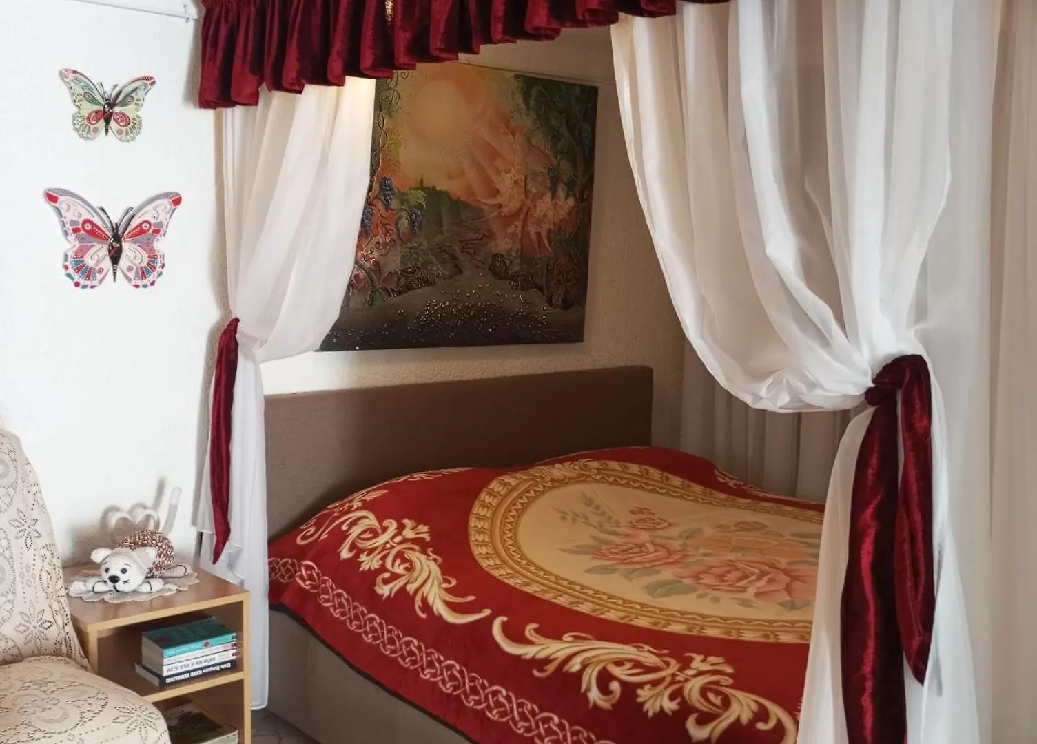 By Artist Apartment Pican 0*,  Croatia